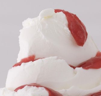 BUTTERMILCH With Red Velvet Arabeschi® BUTTERMILCH With Red Velvet Arabeschi®